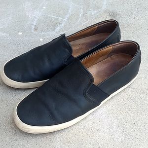 Frye Dylan slip on shoes